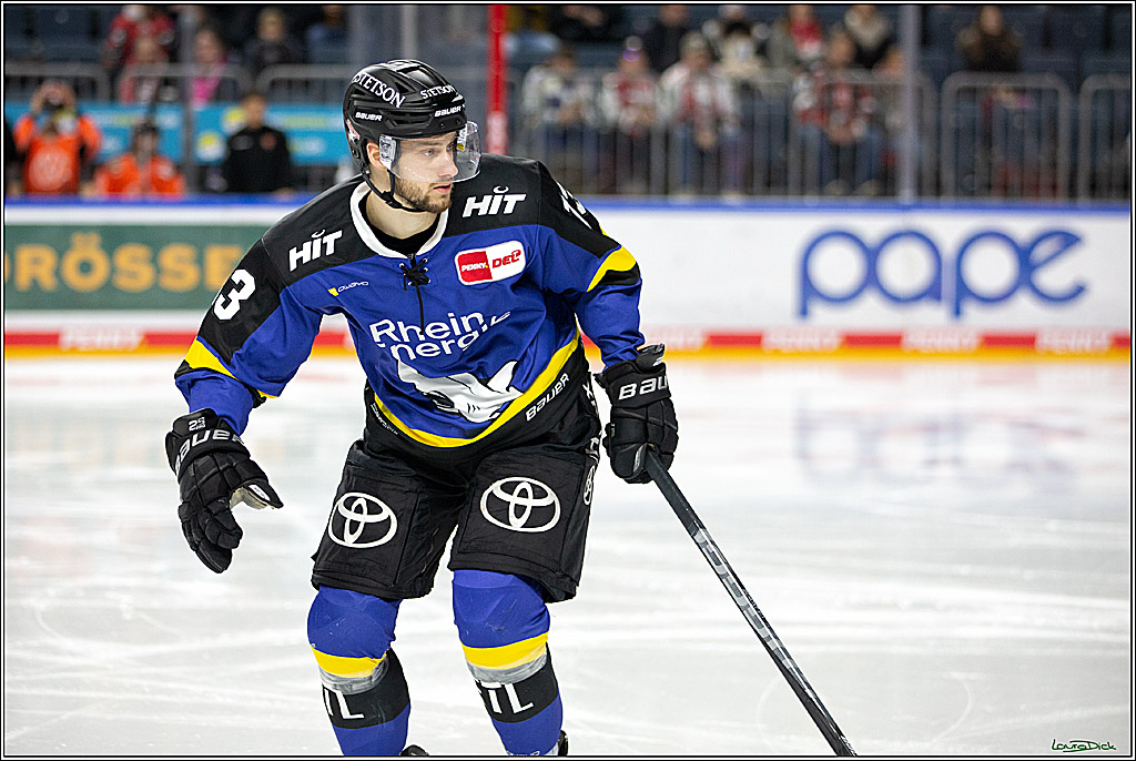 PENNY DEL; Koelner Haie- Fishtown Pinguins Bremerhaven; Koeln, 25.11.2021